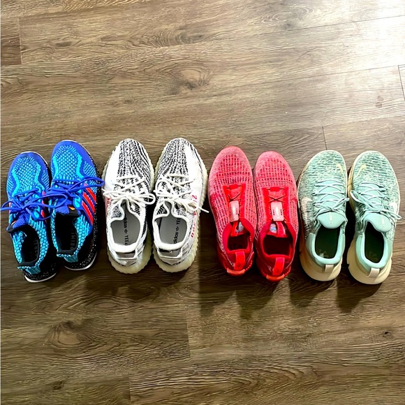 Mens Yeezy Sneaker Bundle - Picture 1 of 7